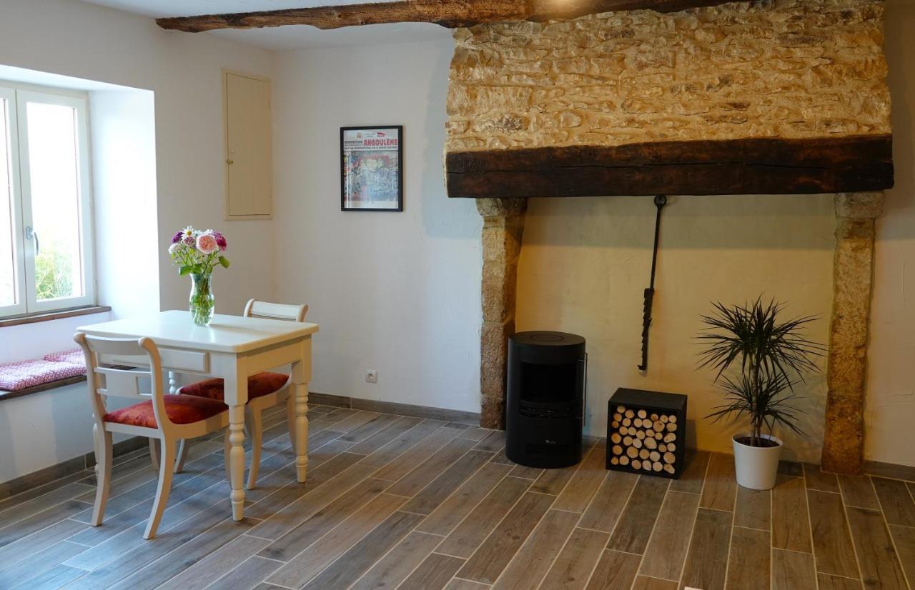 Gite Rural La Maison Mauve Ventouse Eksteriør bilde
