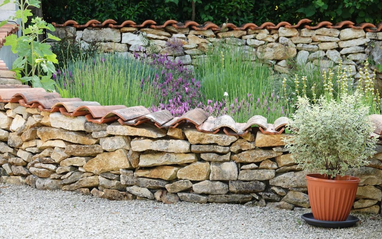 Gite Rural La Maison Mauve Ventouse Eksteriør bilde
